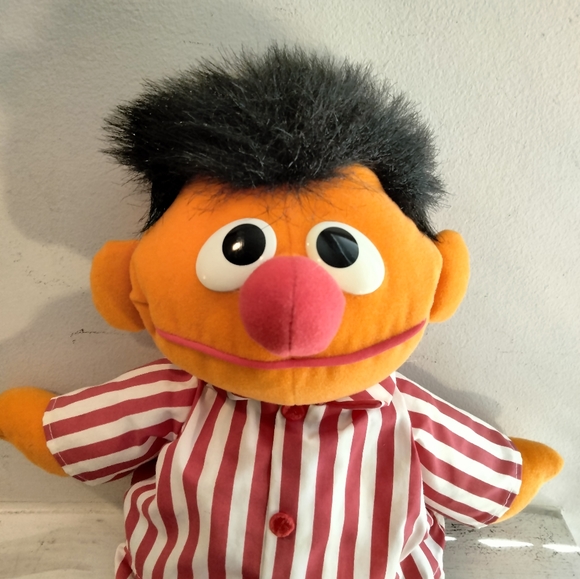 Vintage 1990's Sesame Street Sing and Snore Ernie - Picture 3 of 8